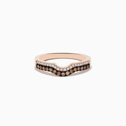 The 14K Rose Gold Espresso and White Diamond Band features a wavy design with two rows of round diamonds—white and espresso brown—for a stylish, modern look. The polished finish enhances its contemporary appeal.