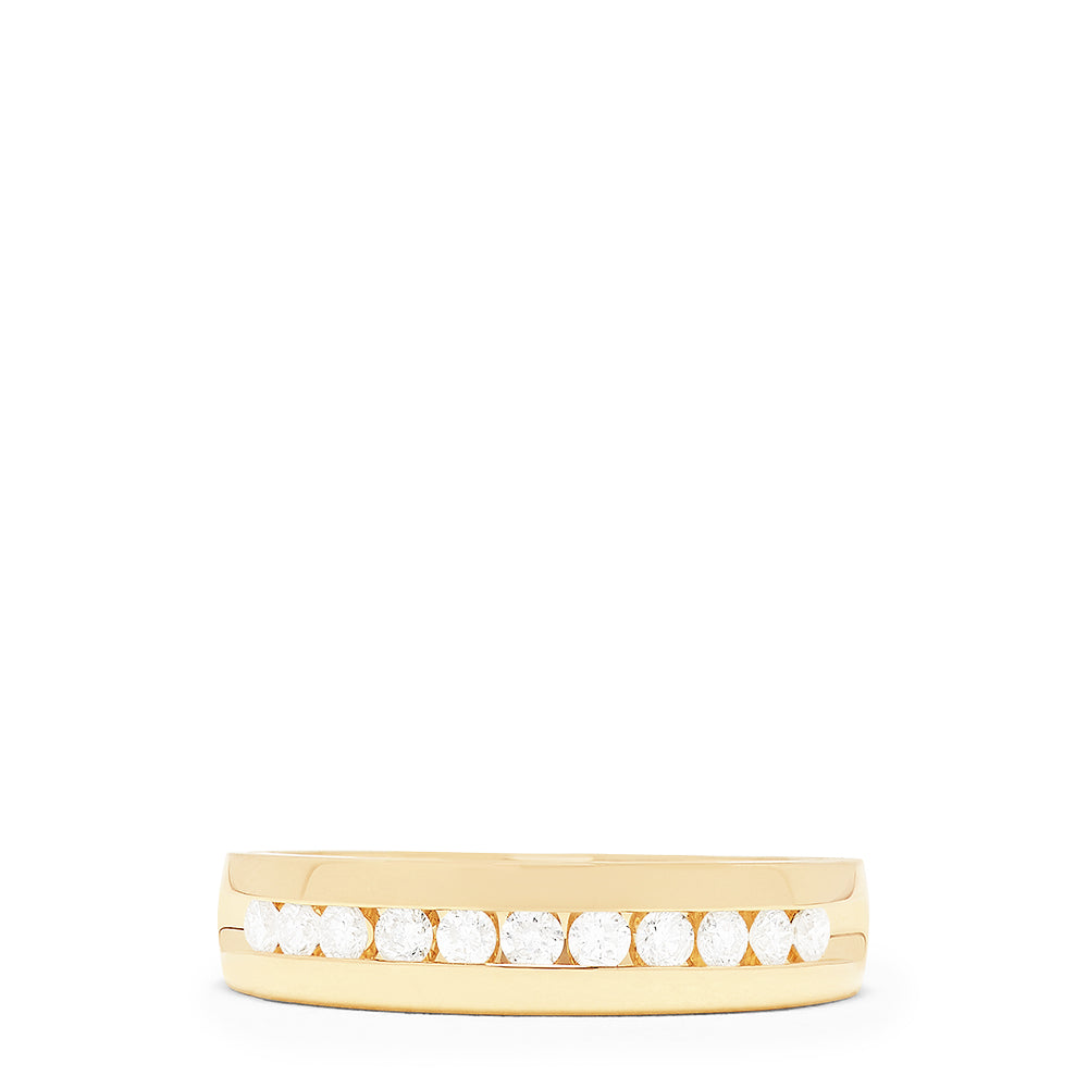 A modern, elegant Mens 14K Yellow Gold Diamond Ring featuring a row of nine round white diamonds (0.49 TCW) channel set across the front, with a smooth polished finish—timeless style by Effy.