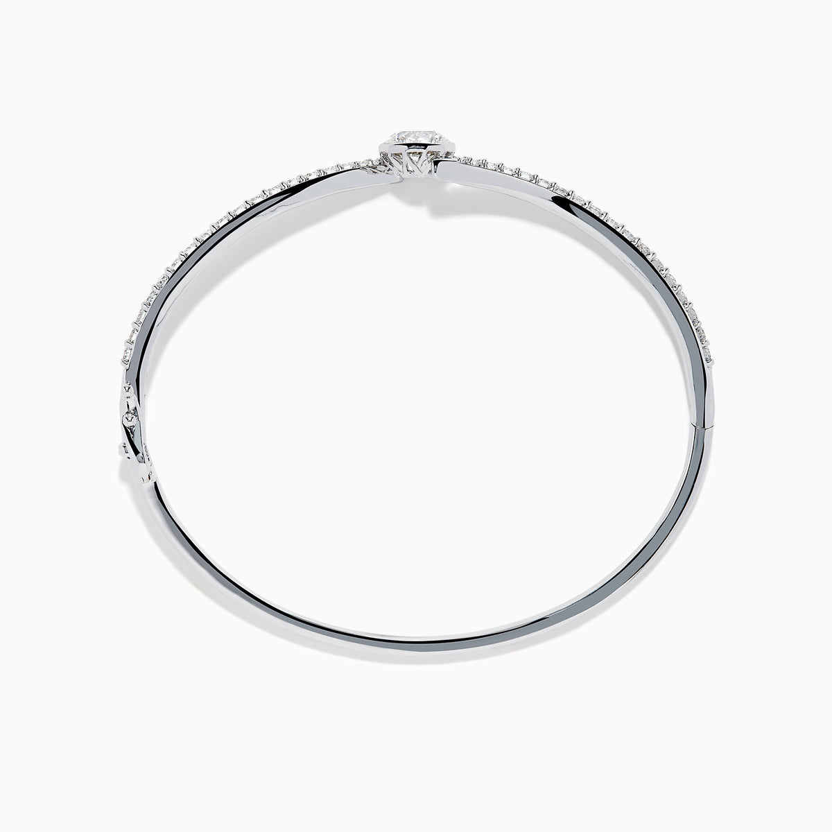 The Star Lab Grown Diamond Connect Bangle in 18K White Gold features a central round lab-grown diamond and a band set with small diamonds, all in an elegantly curved design, displayed on a white background.