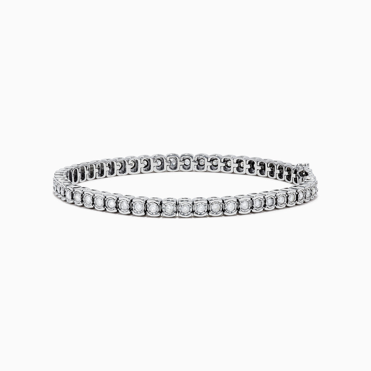 The 925 Sterling Silver Diamond Tennis Bracelet showcases a row of round-cut diamonds set in sleek sterling silver, elegantly displayed against a white background.