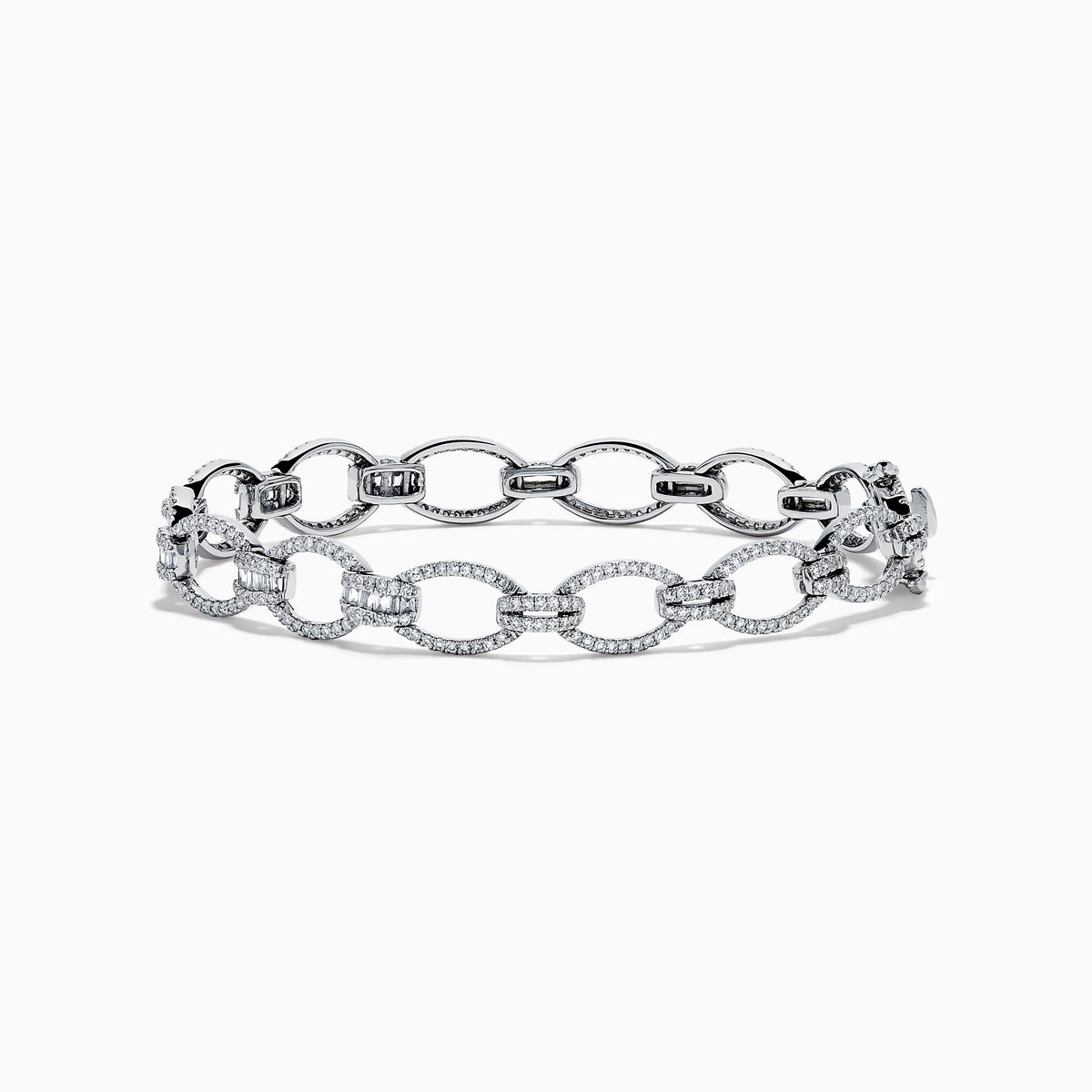 The 14K White Gold Diamond Oval Chain-Link Bracelet showcases a modern and elegant design, featuring alternating smooth and diamond-encrusted oval links, displayed on a white background.