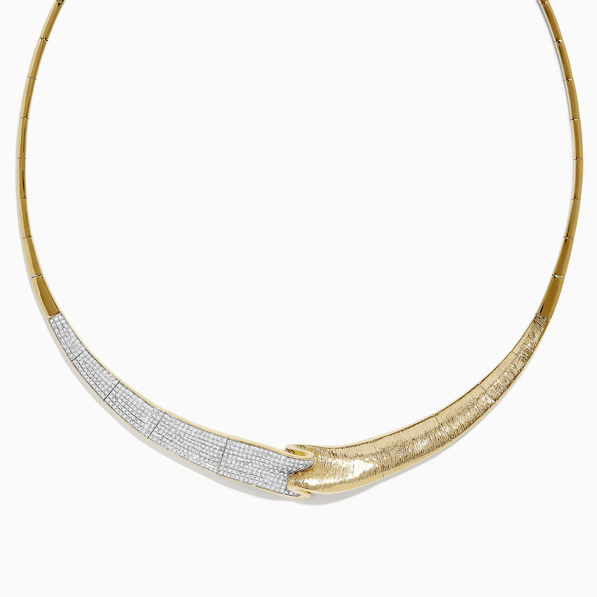 The DOro 14K Yellow Gold and Diamond Necklace features an asymmetrical design with one side set with shimmering diamonds and the other in textured gold, meeting in a graceful front curve—a signature Effy creation.
