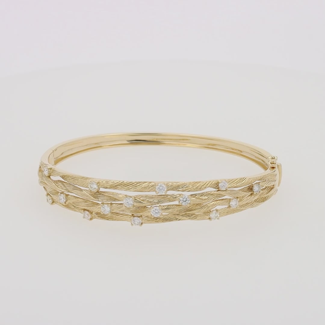 Translation missing: en.D'Oro 14K Textured Yellow Gold Diamond Bangle, 1.01 TCW